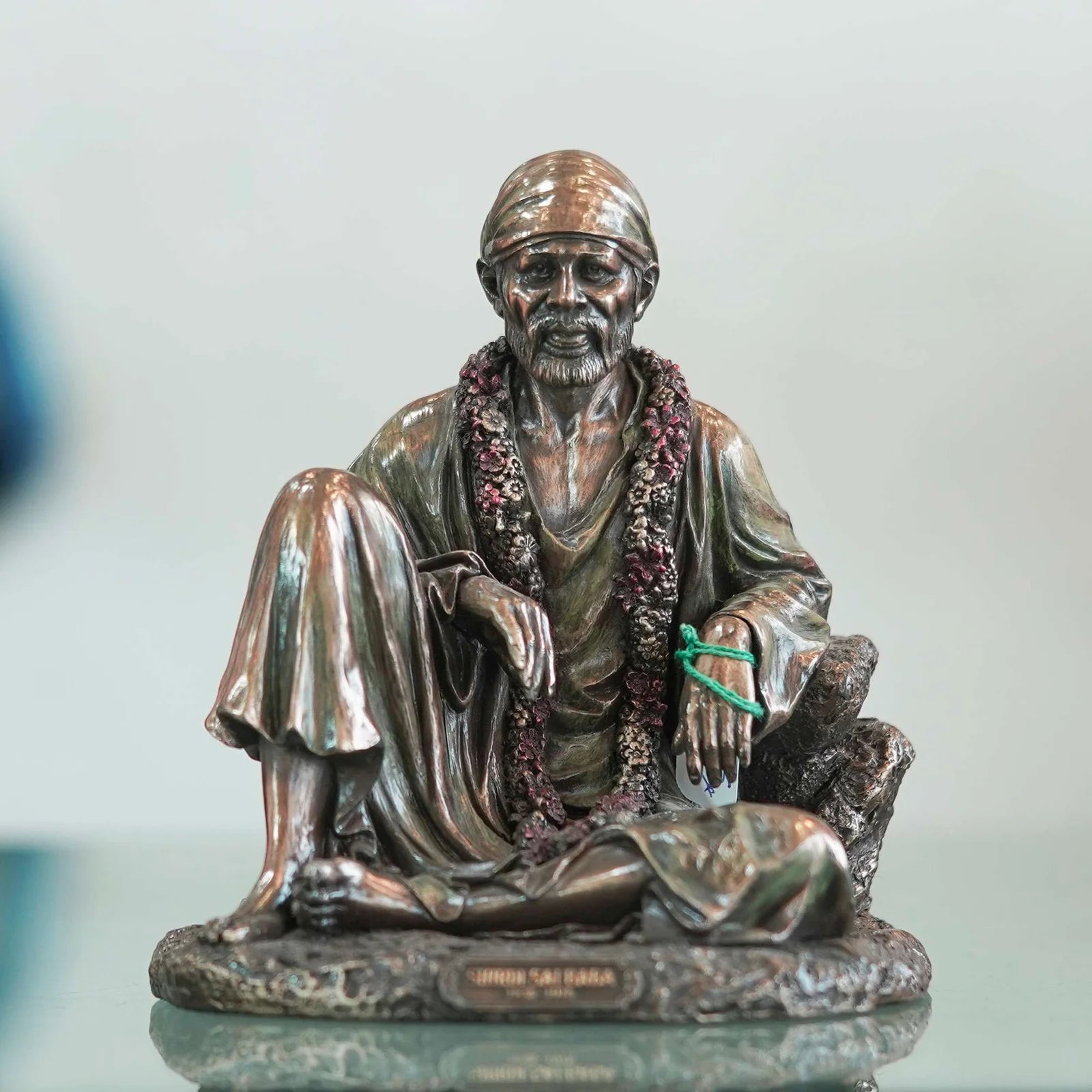 Serene and Spiritual Sai Baba Idol for Peace and Meditation - TN Creations