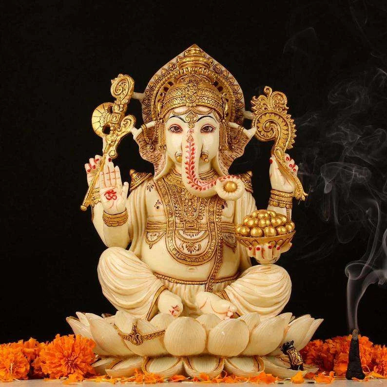 Handcrafted Marble Religious Statue – Exquisite God Idol for Home & Temple Décor - TN Creations