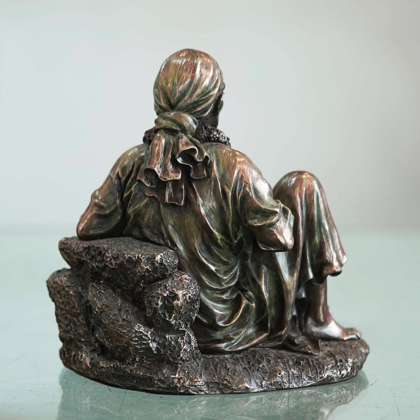 Serene and Spiritual Sai Baba Idol for Peace and Meditation - TN Creations